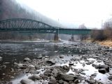 Oba mosty z koryta rieky; 16. 12. 2005 © Pio