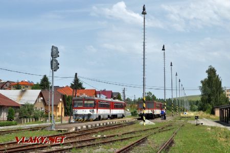 Križovanie vlakov, 05.07.2014 © Marián Rajnoha