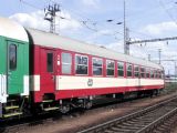 30.04.2005 - České Budějovice: rekonstruovaný přípojný vůz 042.001-8 odstavený u depa