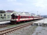 27.08.2006 - Turnov: R 945 Tanvald - Praha hl.n. s 854.002-3 v čele a vozem 056.001-1 za ním, na konci 810.244-4