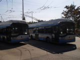 Debrecen: trolejbusy typu Solaris Trollino během pauzy na konečné Segner tér	30.9.2011	. © Jan Přikryl