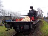 13.11.2004 - Třemešná ve Slezsku: U 46.002 na transportním vagónu © PhDr. Zbyněk Zlinský
