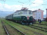 Mimoriadny historický vlak pred staničnou budovou, © Miroslav Kožuch