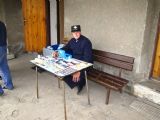 31.8.2013 - Osoblaha: prodej upomínkových předmětů © Karel Furiš