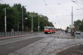 25.08.2013 - Praha: dvojice tramvají T3, linka číslo 18 se blíží k zástavce Vozovna Střešovice © Radek Hořínek