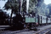 Lokomotiva 99.5903 v původním nátěru, jako NWE 13 v čele nostalgického vlaku ve Wernigerode dne 29.6.1987 © Pavel Stejskal