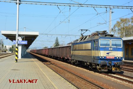 02.04.2017 - Piešťany: 363 088-6 s nákladným vlakom © Ondrej Krajňák