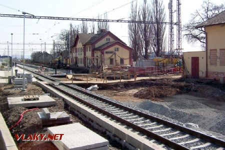 08.04.2006 - Mohelnice: stanice v přestavbě (z vlaku R 622 ''Bečva'' Vsetín - Cheb) © PhDr. Zbyněk Zlinský