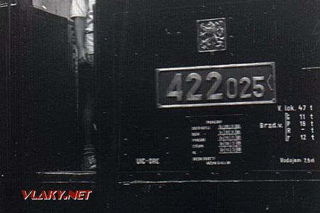 11.07.1989 - depo Břeclav: Milan píská na zatopené mašině ''Arcivévoda Karel'' © PhDr. Zbyněk Zlinský