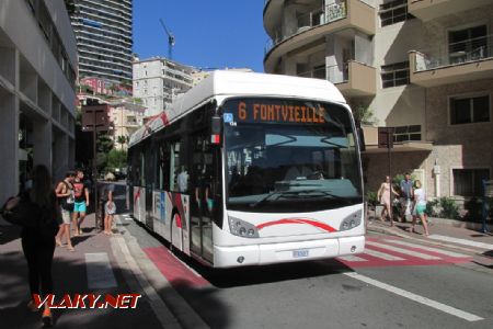 Monaco: autobus, 12. 8. 2016 © Libor Peltan