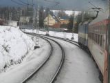 ZSSK 362 004-4 a R602 vchádza do stanice Štrba