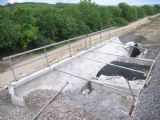 Šenkvice - Báhoň: Dokončený most čaká na položenie telesa trate