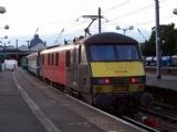 90tka s rýchlikom do Londýna, One Railway (ešte vo farbách BR), Norwich; 27.8.2005; M. Gono