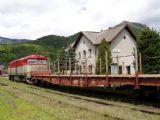 Žst. Muráň: manipulačný vlak dorazil, 9.5.2005, © Ing. Peter Páteček