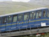 Súprava spolu s cestujúcimi vchádza do cieľa svojej cesty, 26.7.2005, St. Moritz