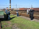 Pozornosť vlakyneťákov sa sústredila na prichádzajúci EC 170 Hungaria v čele s Gorilou 350.016. Zľava: Jano (ex Jano63), mico, Tomáš, laminatka, milos88, kocur, 350.009 (ex hradlár), Nové Zámky,