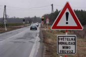 Valtice. Po nehodě Opelu byl přejezd bez zabezpečení. Asi 10% řidičů „stopku“ ignorovalo © Milan Vojtek