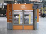 Dublin - Heuston: automat na predaj cestovných lístkov, 17.04.2006