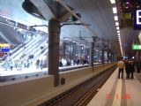 Berlin Hauptbahnhof, prvý deň plnej prevádzky, nástupište 2, © Peter Rusko