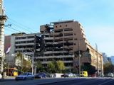 Bombardovaný dům v centru, Beograd, 26.10.2006, © Karel Furiš