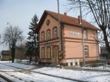 Staničná budova v zime, žst. Breznička, 16.2.2006, Breznička, © Tomáš Rotbauer