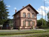 Staničná budova v lete, žst. Breznička, 23.8.2006, Breznička, © Tomáš Rotbauer