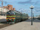 Os vlak v čele so ''sergejom'' M62-1662, žst. Zabajkalsk, jún 2006, © Martin Marčaník