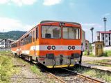 Řídicí vůz 912 ZSSK: 912.001-5 + 811.017-3 jako Os 4012  Čadca - Makov, 06.07.06 - Čadca © Peter Roštek