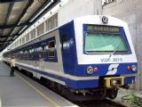 Příklad z ciziny: řídicí vůz ÖBB 6020 287-6 elektrické jednotky na vlaku S 60 do Bruck/Leitha, 01.05.04 Wien Südbahnhof Bstg 1 - 10