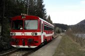 812.046-1, Os 7783 pred zastávkou Dedinky, 8.4.2007, © Ing. Peter Antoš