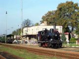 20.09.2003 - Častolovice: oslavy 110 let trati Častolovice - Solnice, 310.922 najíždí na soupravu © PhDr. Zbyněk Zlinský