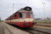 851.006 a v pozadí Regionova 914.015, Uničov 18.6.2007 © Radek Hořínek