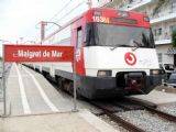 03.06.2007 - Malgrat de Mar: dvojice jednotek řady 447 odjíždí jako vlak L'Hospitalet de Llobregat - Blanes © PhDr. Zbyněk Zlinský