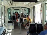 10.06.2007 - Barcelona: tramvaj Alstom Citadis č. 05 na konečné Ciutadella/Vila Olímpica - označování jízdenky © PhDr. Zbyněk Zlinský