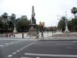 10.06.2007 - Barcelona: stanoviště systému Bicing a přejezd pro cyklisty na Passeig de Lluís Companys, v pozadí Arc de Triomf © PhDr. Zbyněk Zlinský