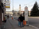 28.03.2007 - Hradec Králové: zastávky v ulici S.K.Neumanna, stanoviště E a F © PhDr. Zbyněk Zlinský