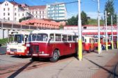 22.09.2007 - vozovna DP Liberec: historická tramvaj č. 78 ''Bovera'' a autobusy Škoda 706 RO s vlekem Karosa B 40 a ŠM 11 (Technické muzeum Brno) nachystány na dnešní jízdy © Václav Vyskočil