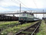 23.06.2007 - Hradec Králové hl.n.: 141.004-2 odjíždí v čele R 656 do Prahy © PhDr. Zbyněk Zlinský