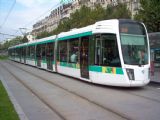 Paris- novotou vonící Citadis číslo 306 RATP opouští zastávku Porte d´Orléans. 02.09.2007© Ing. Jan Přikryl