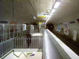 Paris- stanice metra linky 10 Michel-Ange-Auteuil, vlevo nepoužívaná spojka mezi linkami 9 a 02.09.2007© Ing. Jan Přikryl