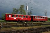 09.05.2004 - Břeclav: M 131.1463 + BDlm 6-2123 od Os z Lednice odjíždí do depa © Milan Vojtek