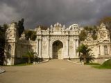 Palác Dolmabahce, vstupní brána. © Jiří Mazal