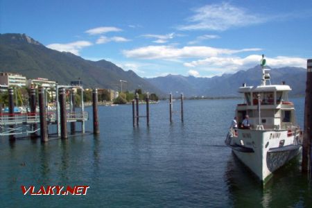 Locarno- pohled na jezero Lago Maggiore z přístaviště pod nádražím. 06.09.2007© Ing. Jan Přikryl