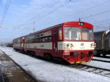 19.11.2005 - Týniště n.O.: 810.619-7 a 010.540-3 jako Os 15201 do Letohradu © PhDr. Zbyněk Zlinský