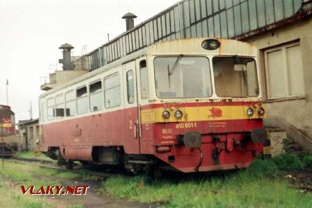 Motorové vozy na našich kolejích: řada 810