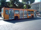Roma- obstarožní autobus ev.č. 2678 je představitelem typické konstrukce autobusů 80. let značky Socimi. 07.09.2007© Ing. Jan Přikryl