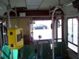 Roma- interiér elektrického minibusíku ATAC nabízí pouze 8 míst k sezení, zato hodně k stání a velmi široké dveře. V popředí automat na jízdenky- k vidění pouze zde a v trolejbusech. 07.09.2007© Ing. 