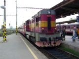 01.05.2004 - Brno hl.n.: 742.428-6 místo ''krokodýla'' a vozy řady 050 jako Os 4413 z Hrušovan n.J. © PhDr. Zbyněk Zlinský