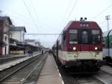 20.12.2007 - Jaroměř: 843.017-5 v čele R 989 Liberec - Pardubice hl.n. © PhDr. Zbyněk Zlinský