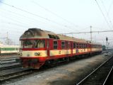 12.02.2008 - Hradec Králové hl.n.: 954.201-0 + 854.213-6 čeká na další výkon © PhDr. Zbyněk Zlinský